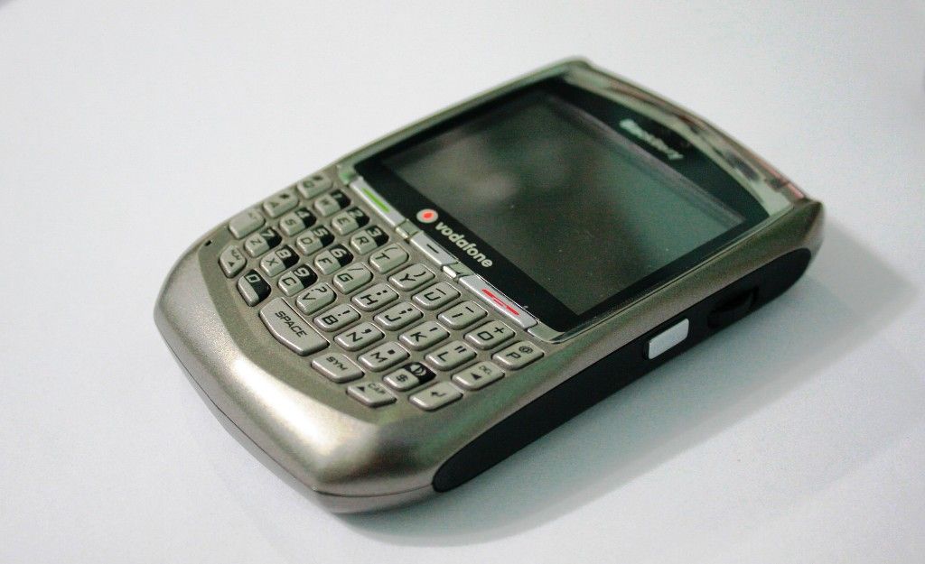 PQMOBILE - Chuyên blackberry 8700 , 8820 , 8310 , 9000 , 9700 , 9900 - 4