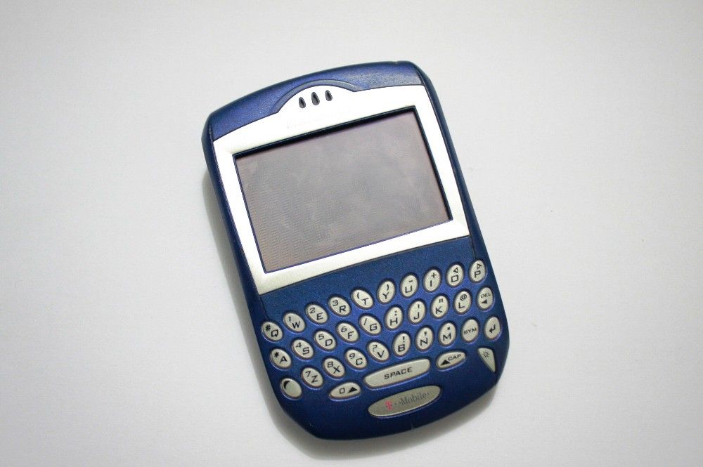 PQMOBILE - Chuyên blackberry 8700 , 8820 , 8310 , 9000 , 9700 , 9900 - 5