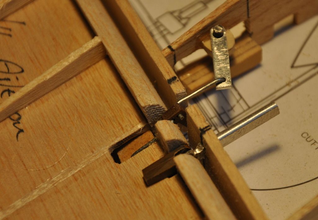 Lh%20Aileron%20ctrl%20009_zpsu2peonnf.jp