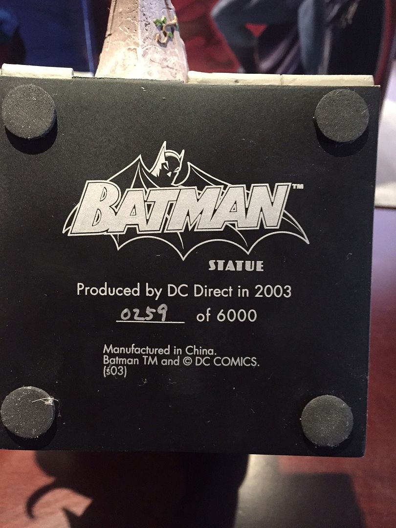Batman%20Statue%20Base_zps9c3shaie.jpg