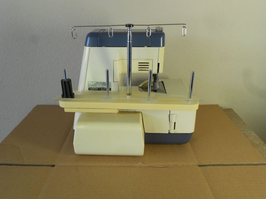 White Superlock Surger 534 sewing machine AS-IS appears to work fine